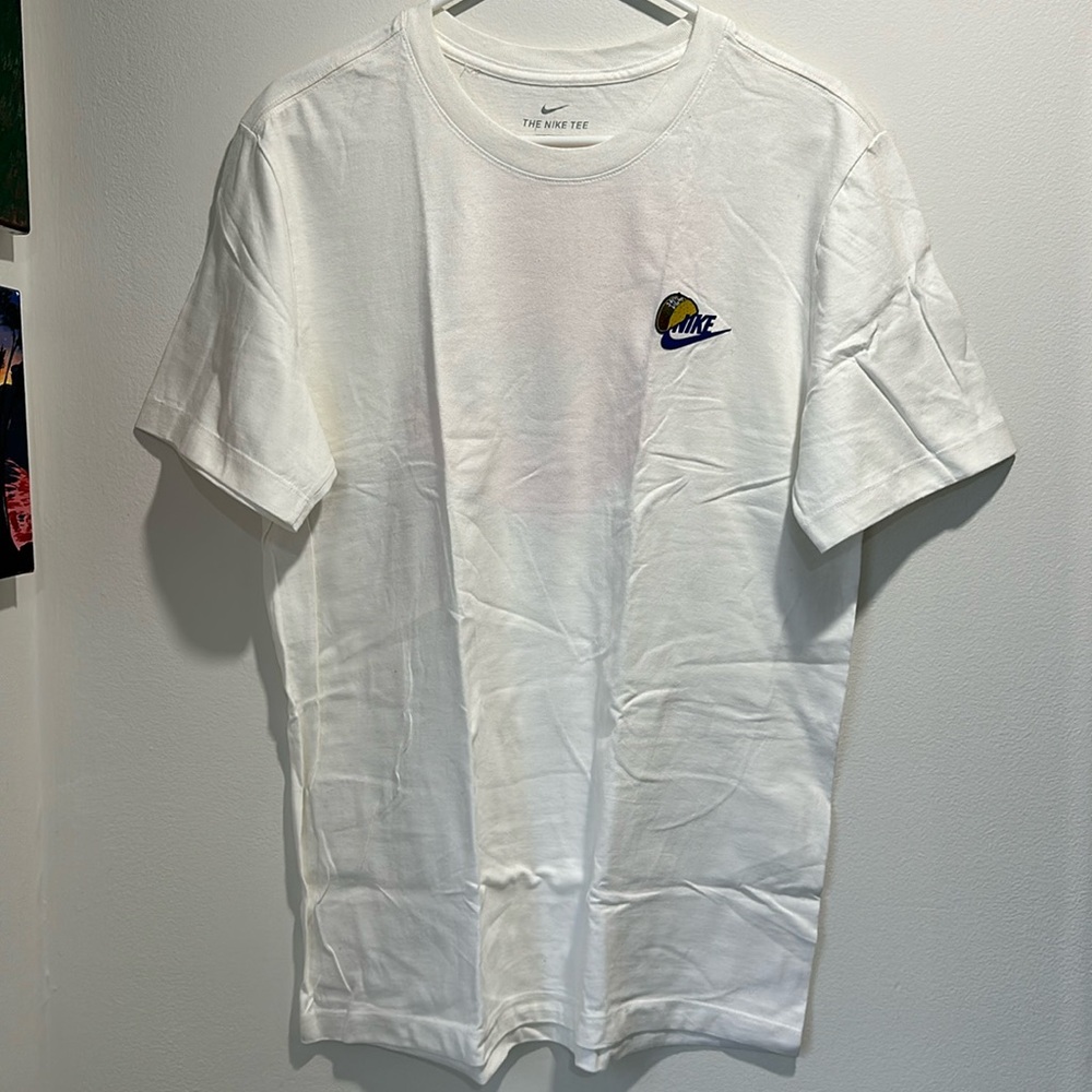 NIKE TACO SHIRT MENS MEDIUM